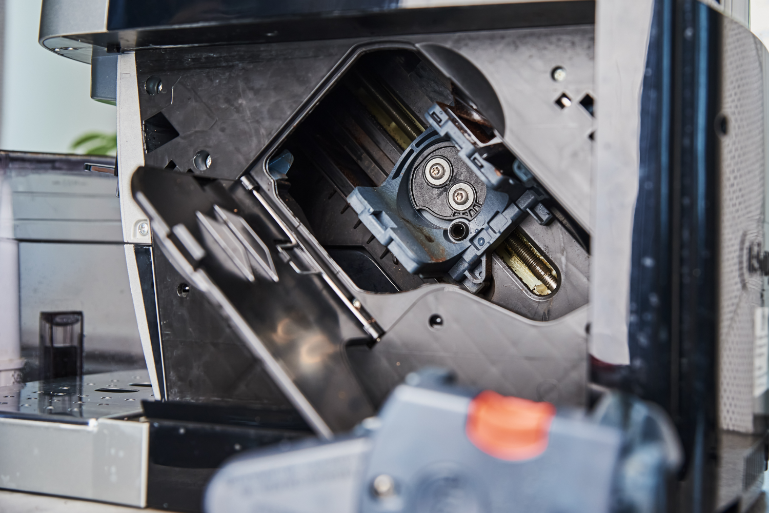 Motorisation rideaux métalliques et sécurité domotique