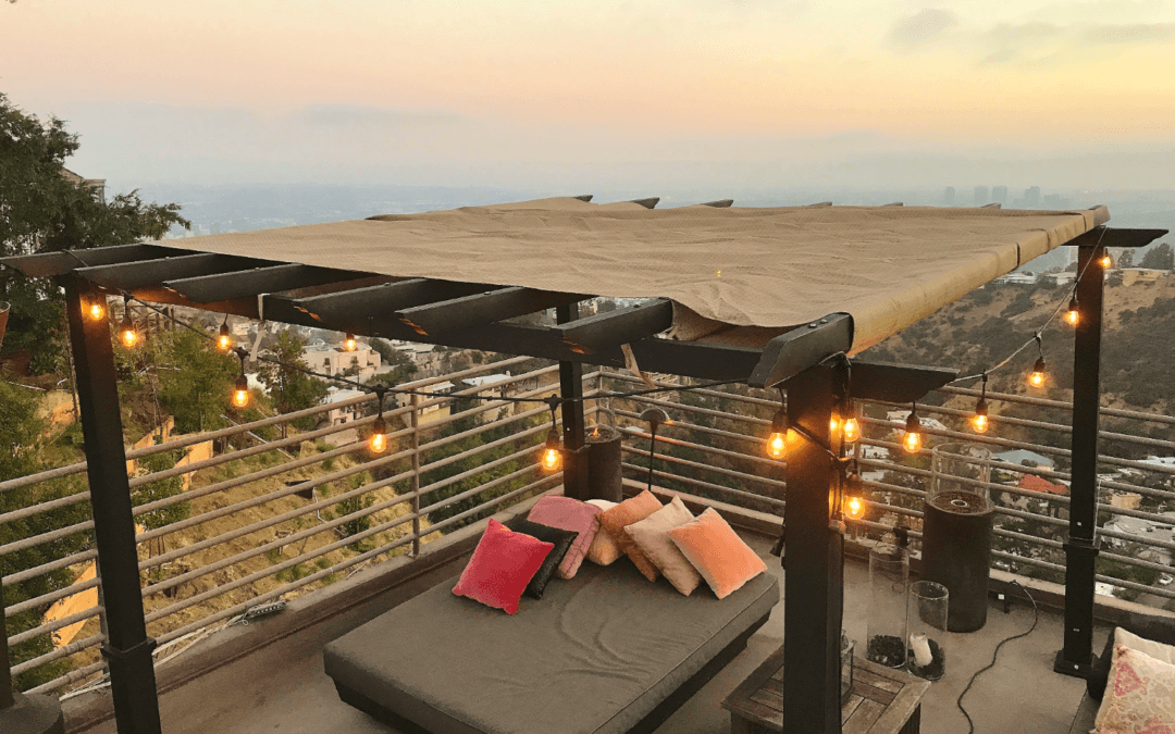 Pergola à toile ou à lames aluminium : le comparatif honnête pour choisir (et combien ça coûte à Clermont)